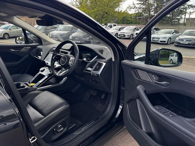 JAGUAR I-Pace