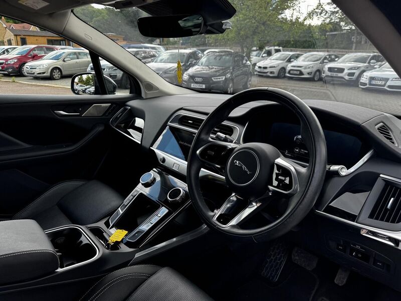 JAGUAR I-Pace