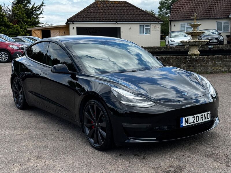 TESLA MODEL 3