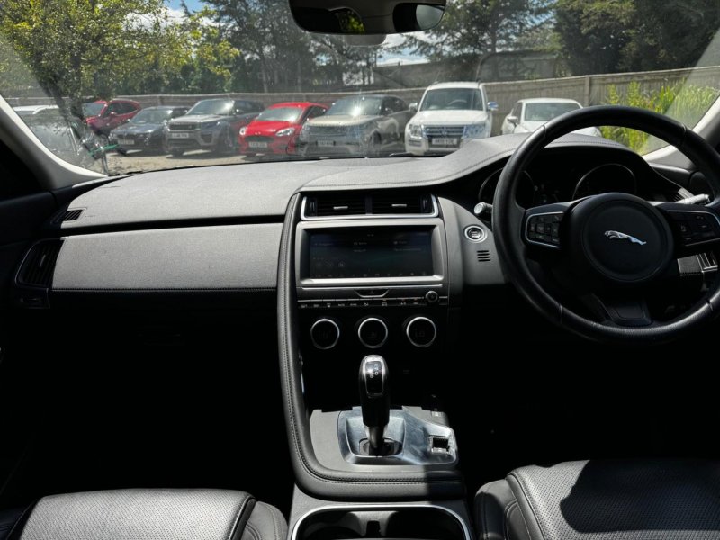 JAGUAR E-PACE