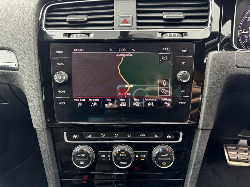 VOLKSWAGEN GOLF