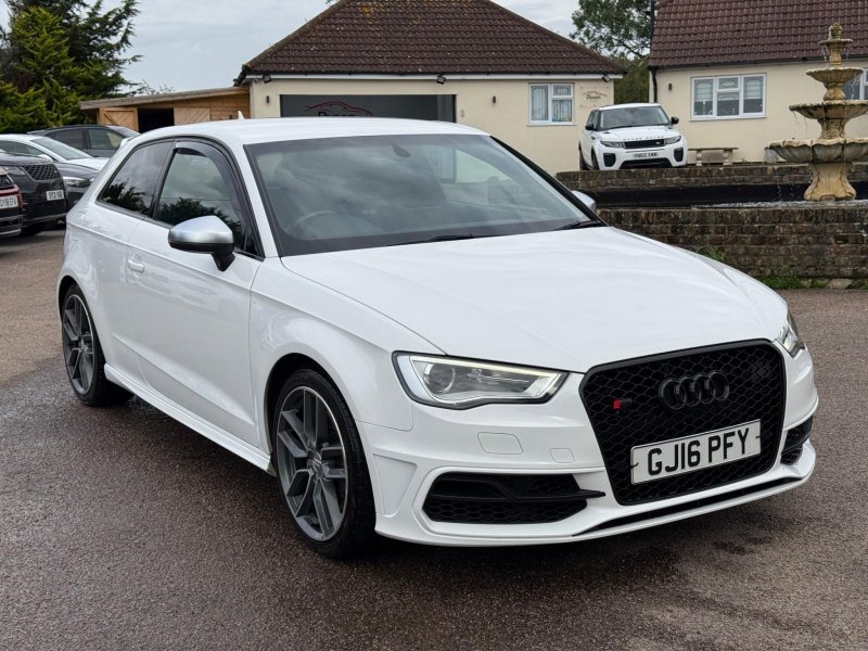 AUDI S3