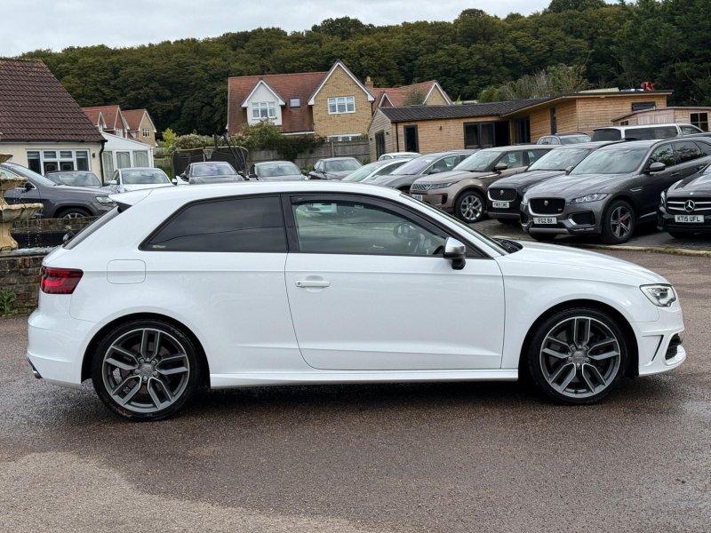 AUDI S3
