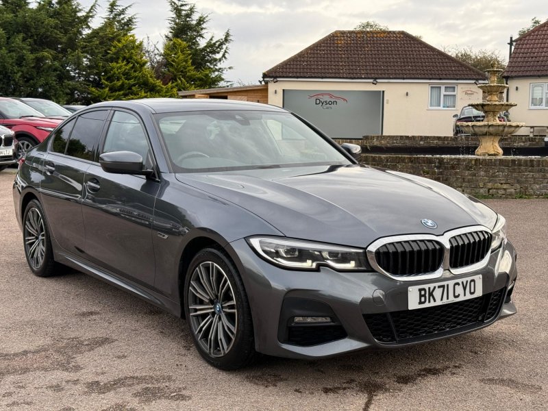 BMW 3 SERIES