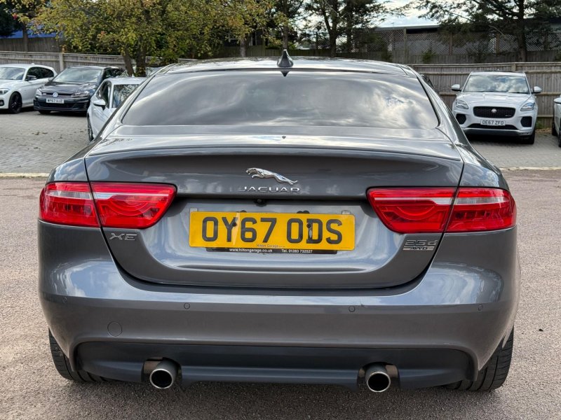 JAGUAR XE