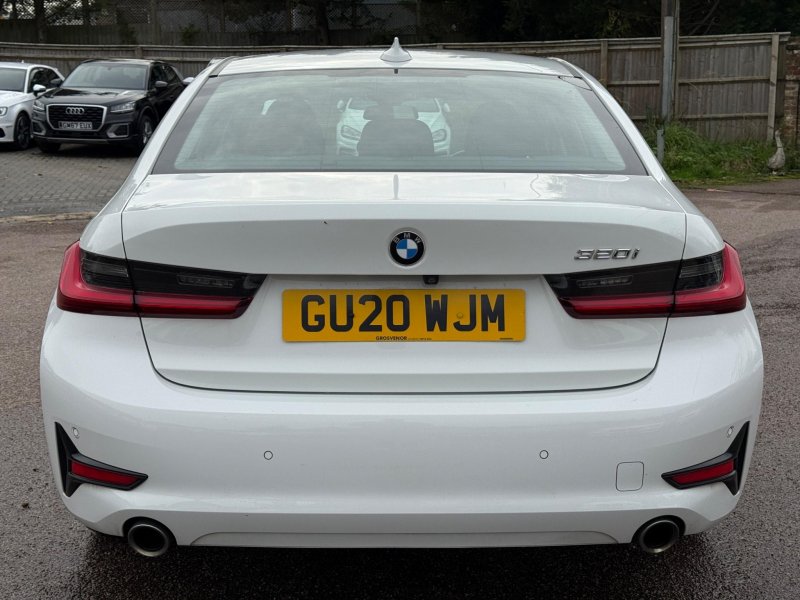 BMW 3 SERIES