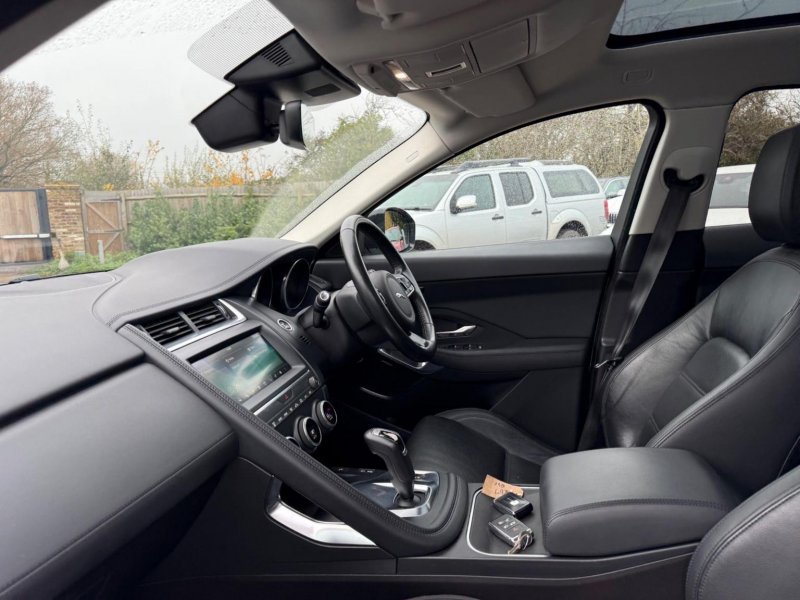 JAGUAR E-PACE