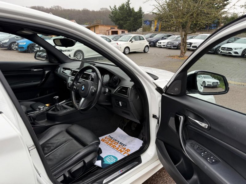 BMW 1 SERIES