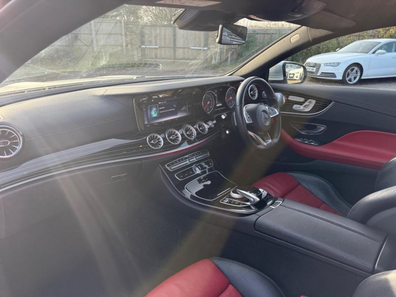 MERCEDES-BENZ E CLASS