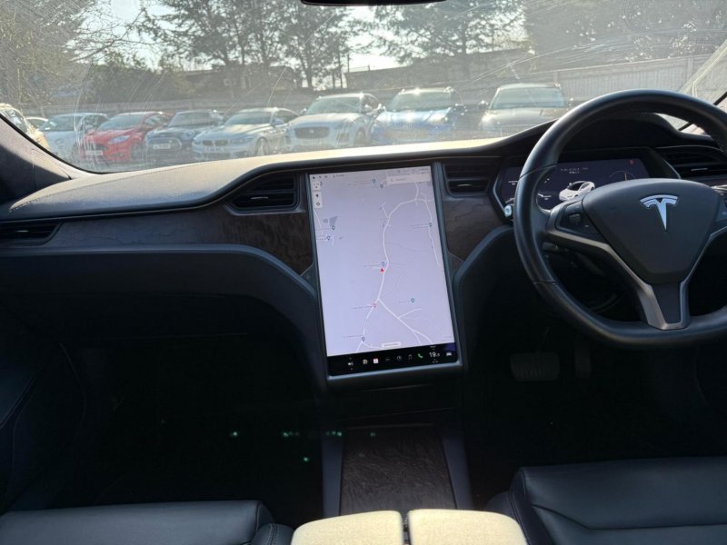 TESLA MODEL S