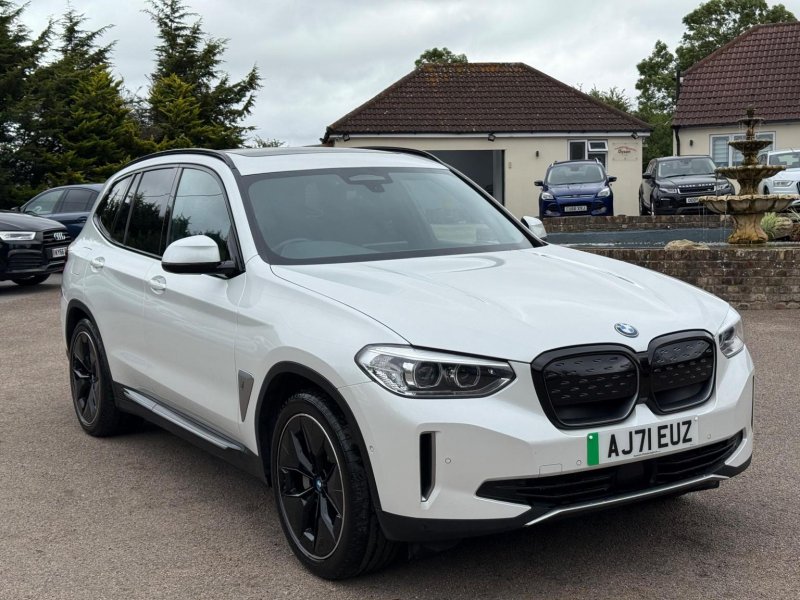 BMW IX3