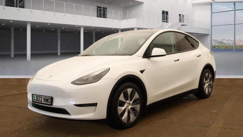 TESLA MODEL Y