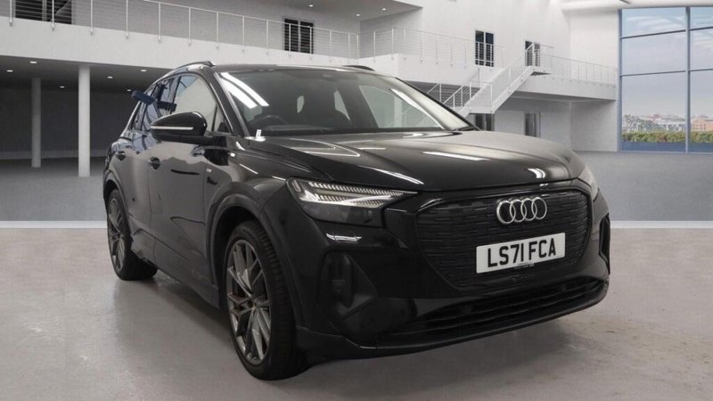 AUDI E-TRON