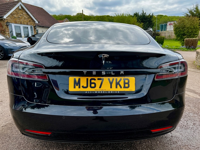 TESLA MODEL S