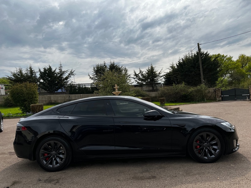 TESLA MODEL S