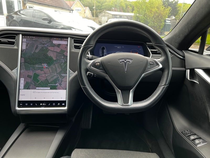 TESLA MODEL S