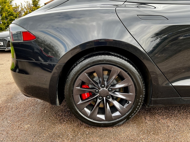 TESLA MODEL S