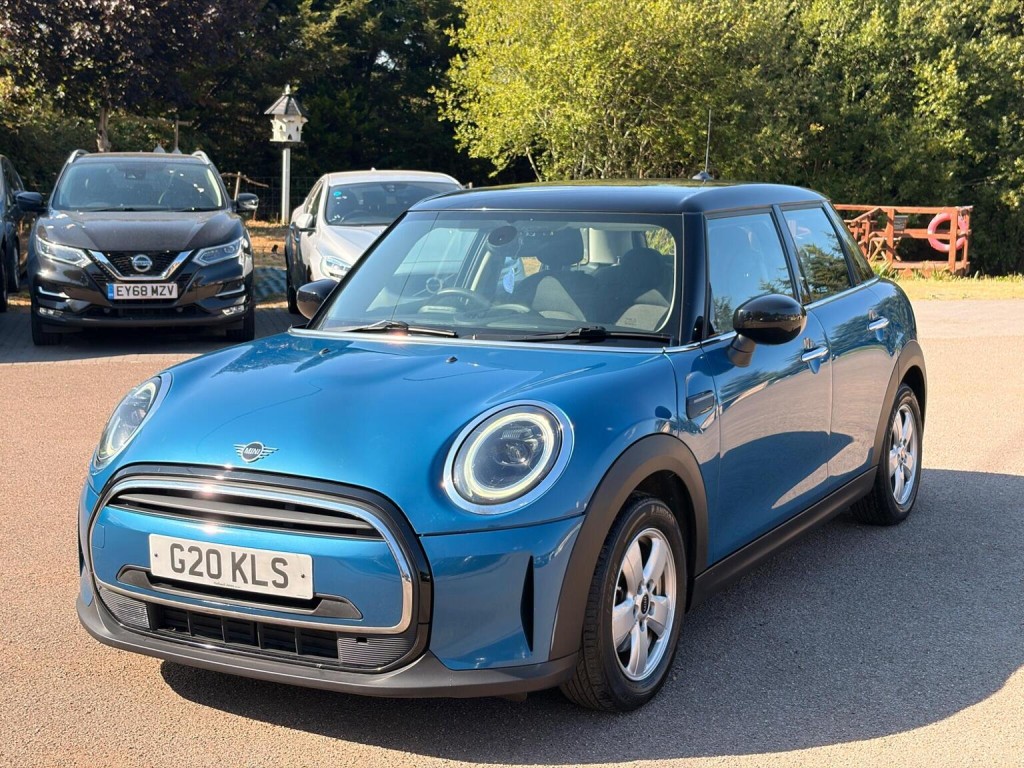 2021 MINI HATCH
