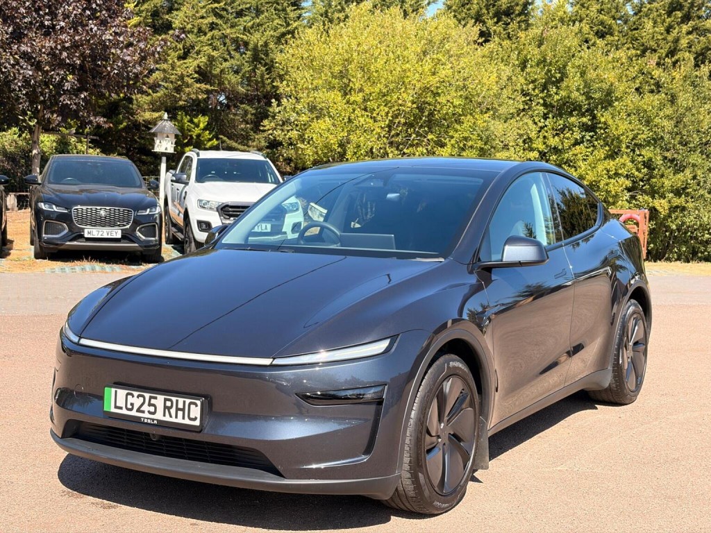 2025 Tesla MODEL Y